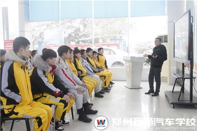 創業精品課 為學子畢業創業助力，組織比賽點燃創新引擎
